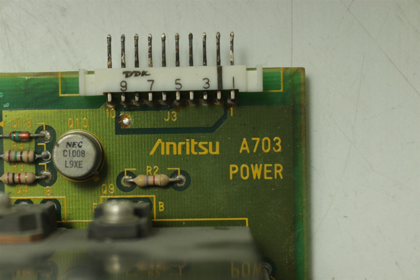 Anritsu MG3633A Signal Generator 10kHz-2700MHz A702 Regulator PCB Board