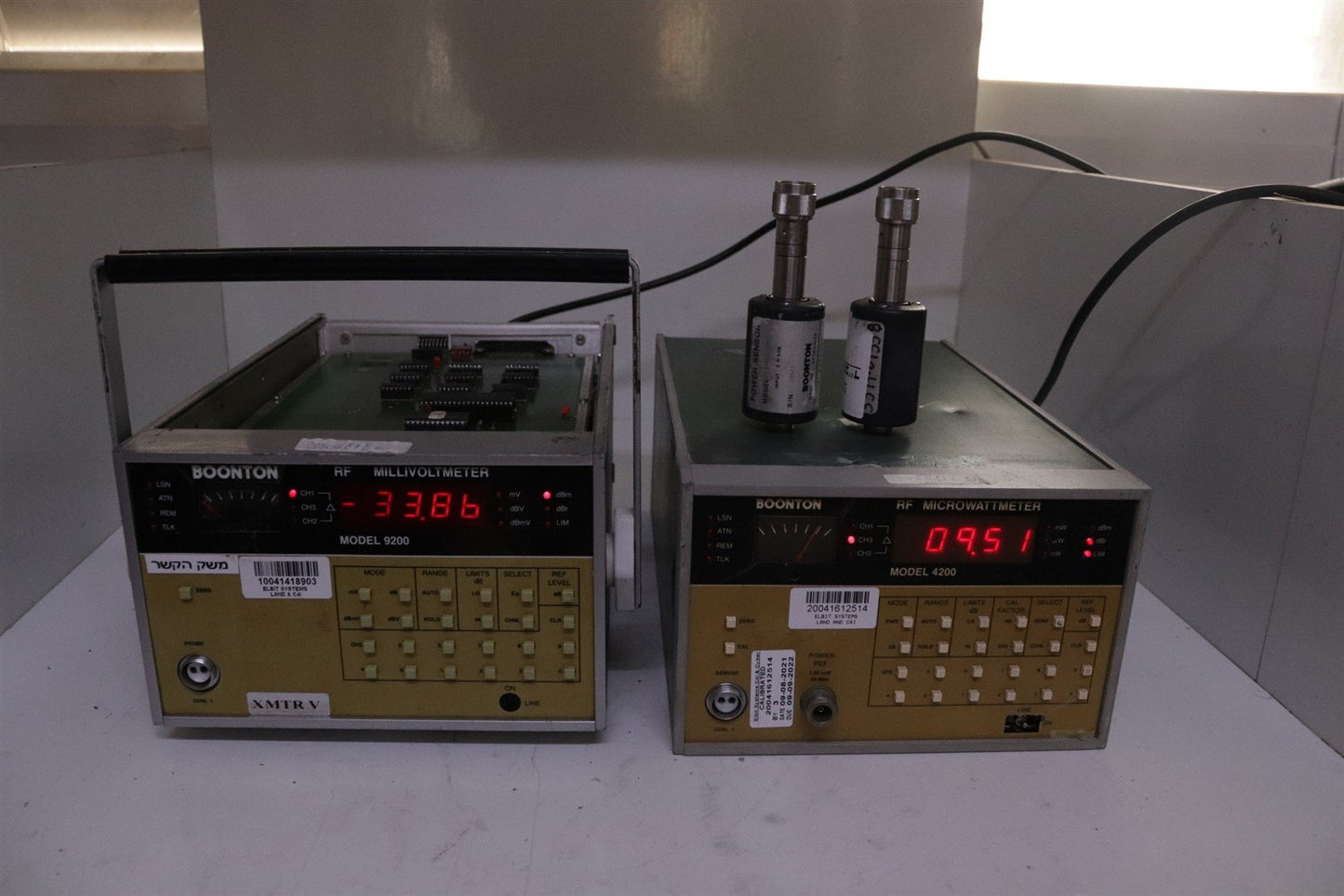 Boonton 4200 RF Microwattmeter + 9200 RF Millivoltmeter + 2 Power Meter Probes