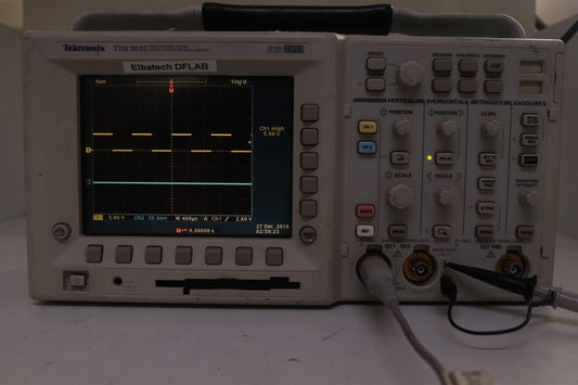 Tektronix TDS3032 2 Channel Color Digital Oscilloscope 300MHz 2.5GS Tested