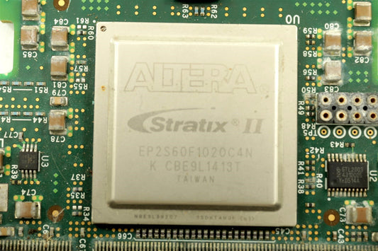 Altera EP2S60F1020C4N FPGA Stratix II On Board For Chip Recovery