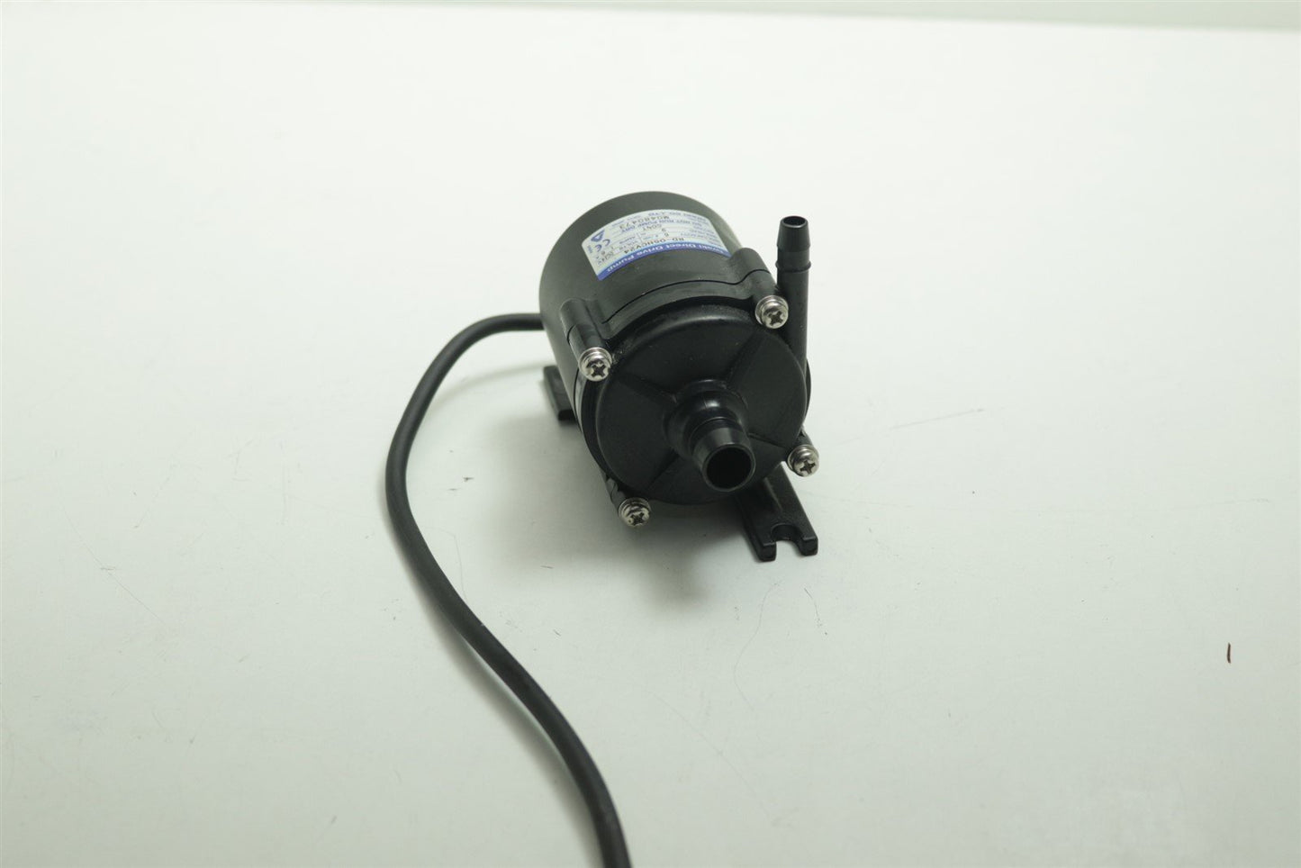 Iwaki Direct Drive Water Pump RD-05HCV24 6 LPM 24 VDC 1.6A