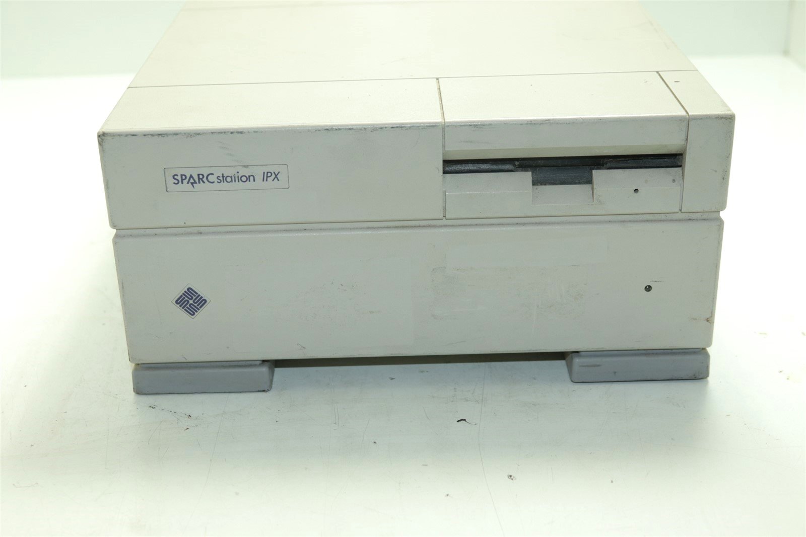 Sun Microsystems Sparc Station IPX 47B 4/50 600-2886-02 – part2Go