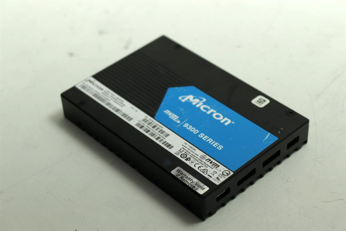 Micron 9300 Series 12.8TB NVMe 2.5"Internal State Drive MTFDHAL12T8TDR-1AT1ZABYY