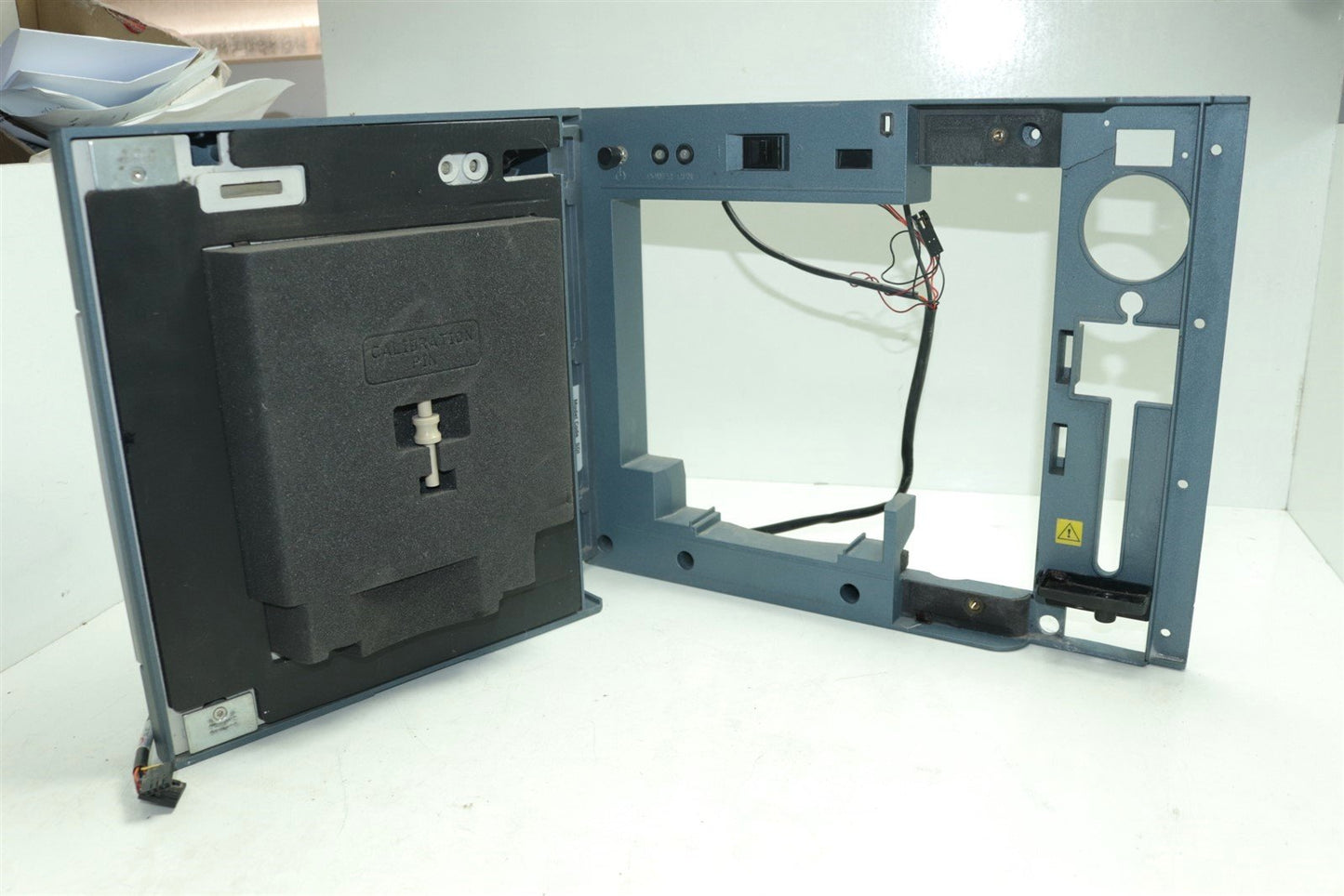 Waters Acquity UPLC Sample Manager FTN Front Panel Door Power Switch Assy