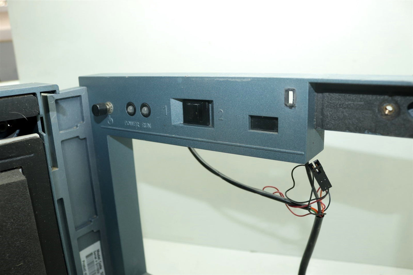 Waters Acquity UPLC Sample Manager FTN Front Panel Door Power Switch Assy