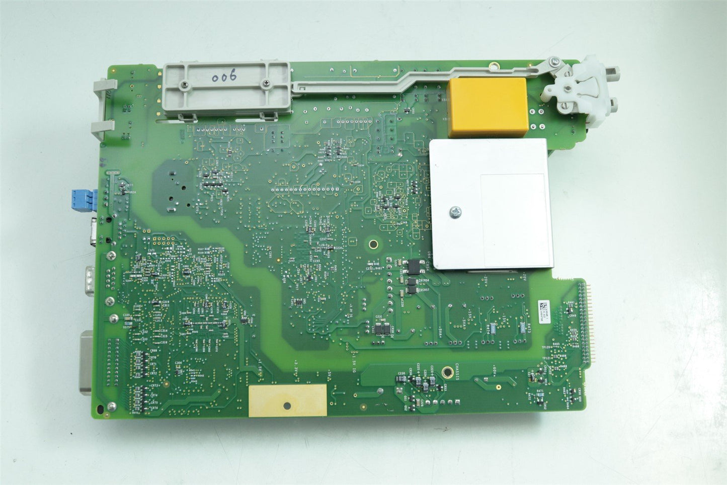 Fluke 8845A 884XA-3001 Circuit Board