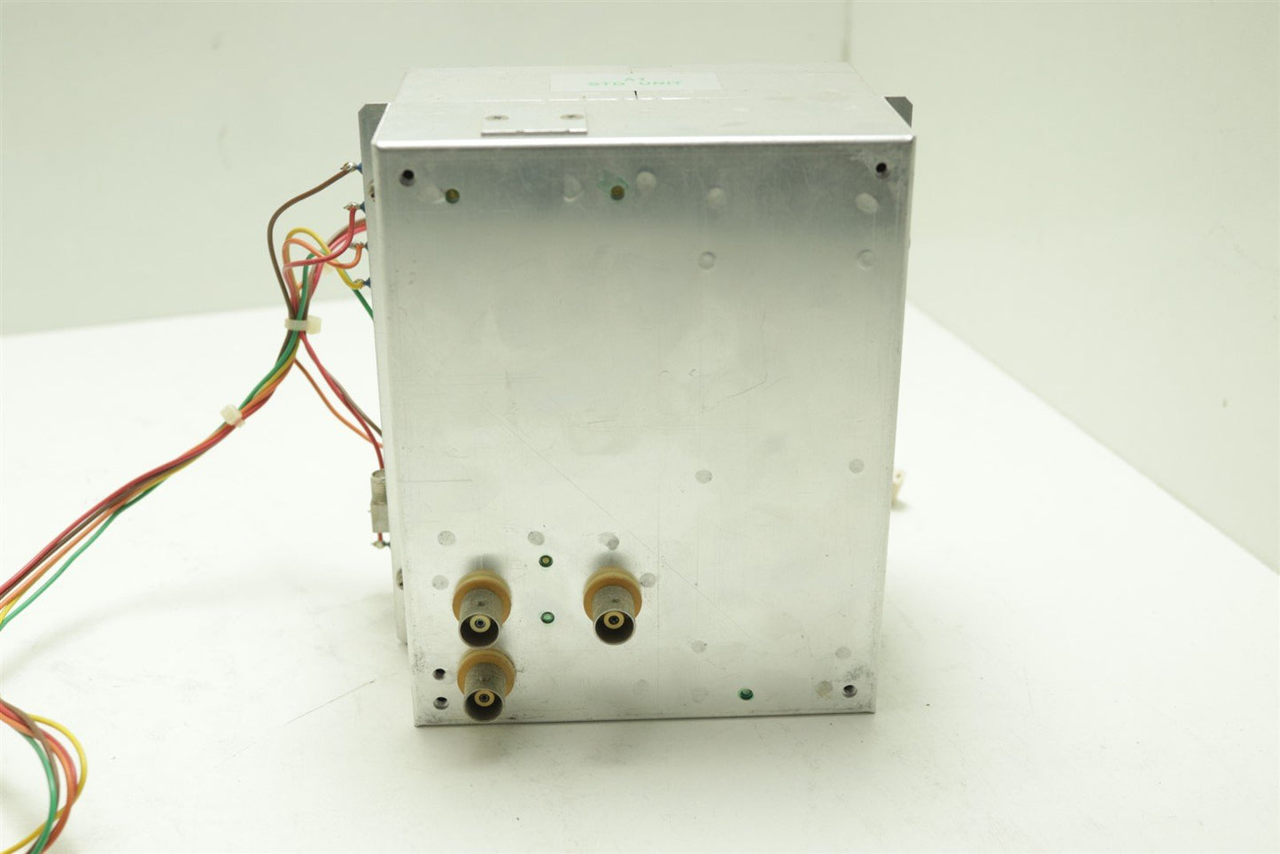 Anritsu MG3633A Synthesized Signal Generator 10kHz-2700MHz A1 Unit