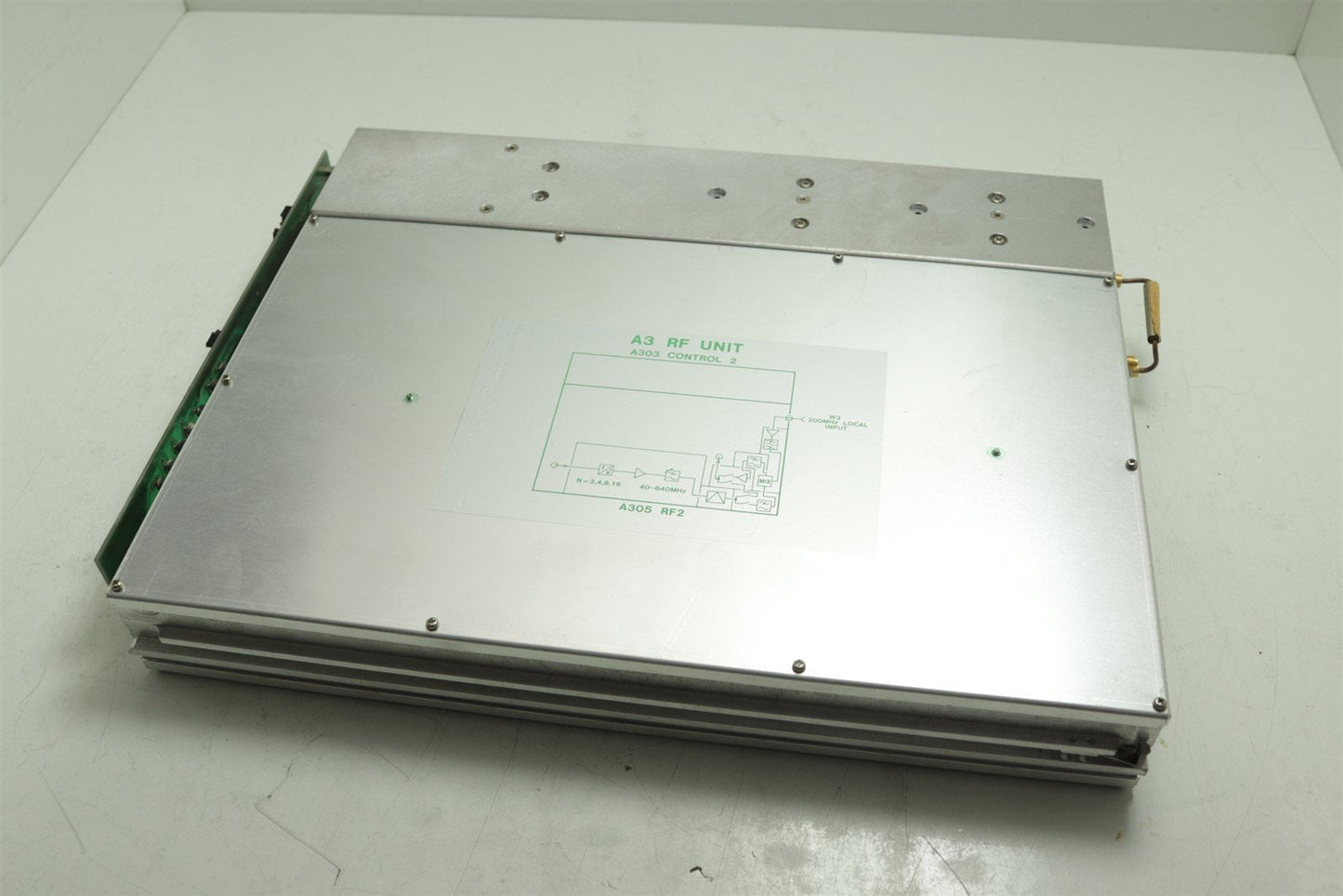 Anritsu MG3633A Synthesized Signal Generator 10kHz-2700MHz A3 RF Module