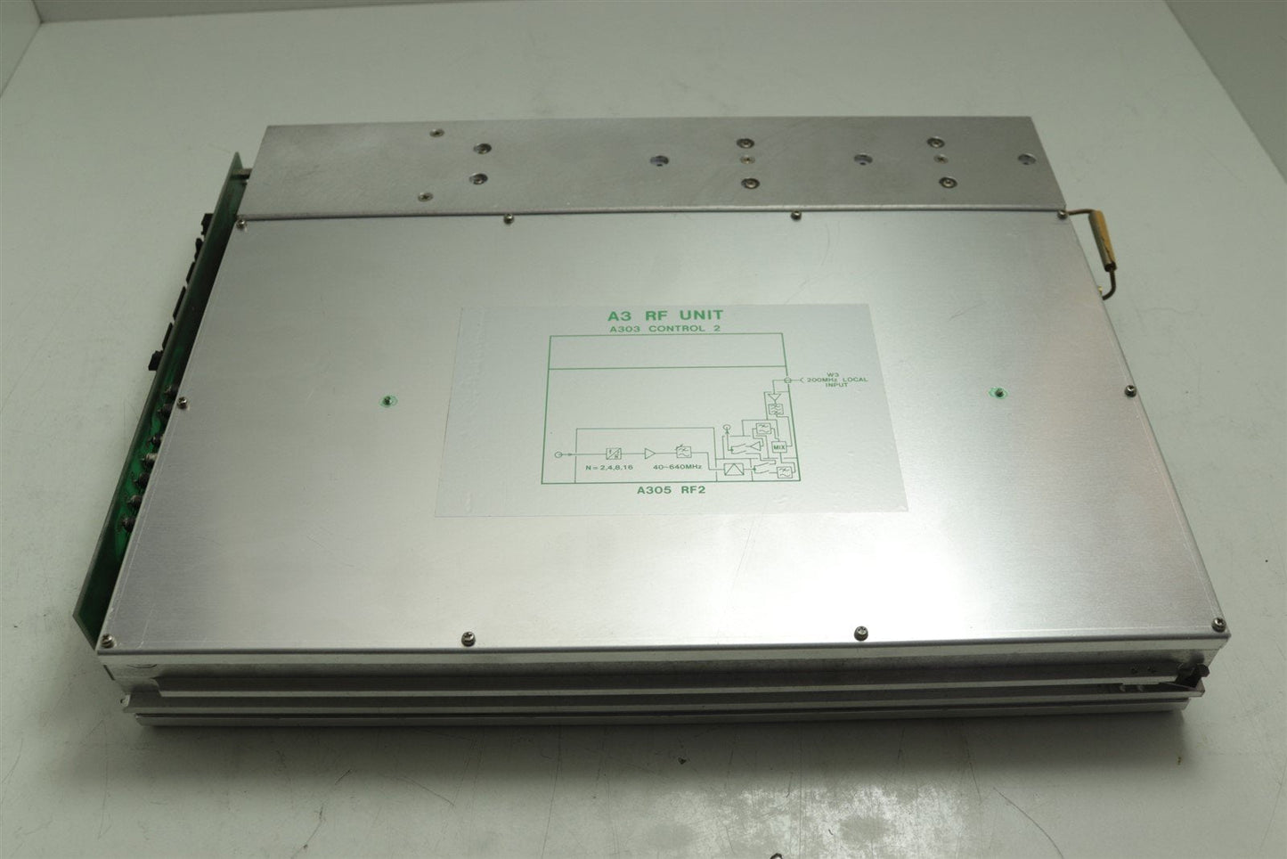 Anritsu MG3633A Synthesized Signal Generator 10kHz-2700MHz A3 RF Module