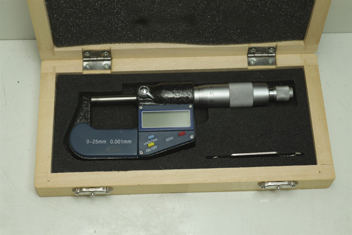 Metric IP65 Digital Micrometer 0-25mm/0-1" 0.001mm/0.0001"