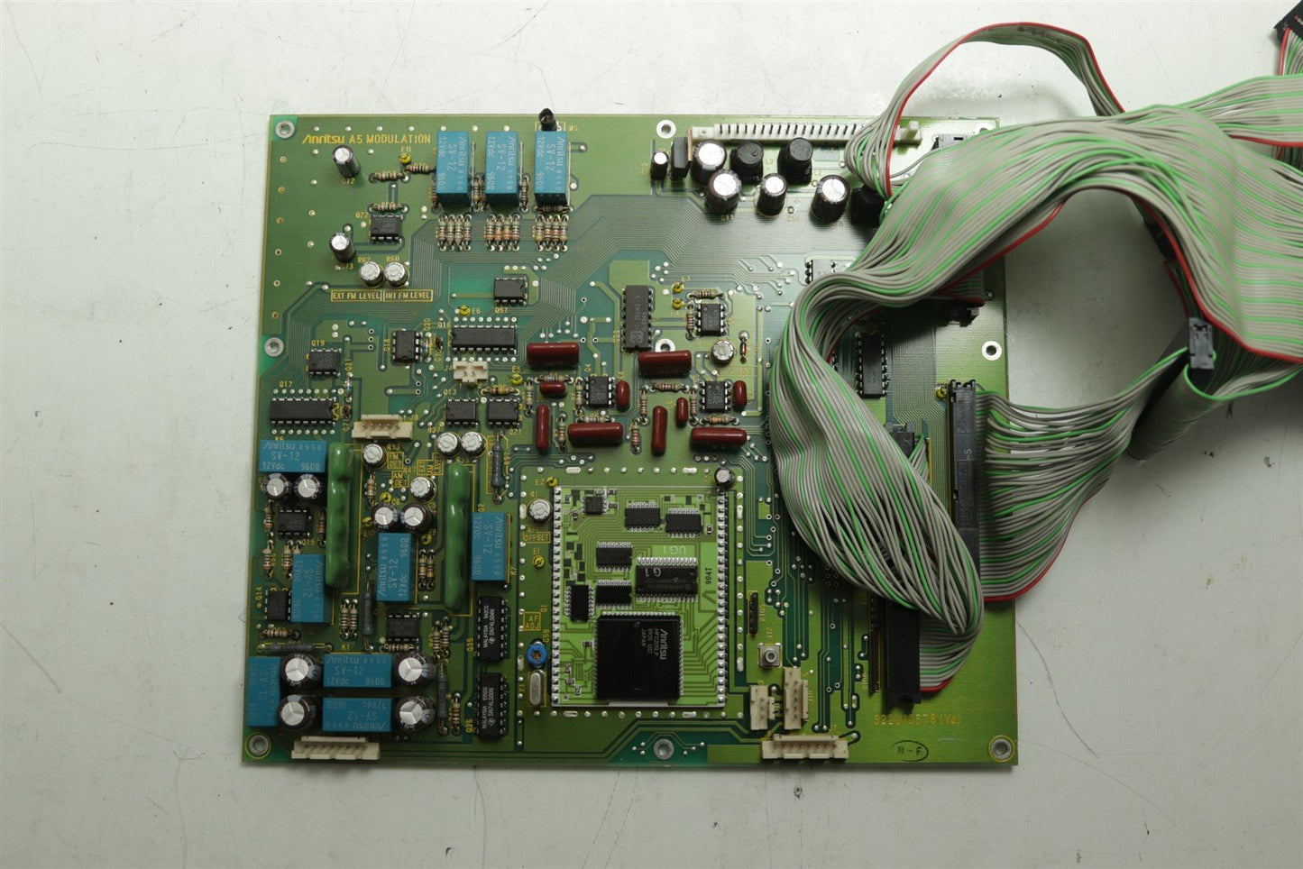 Anritsu MG3633A Signal Generator 10kHz-2700MHz A5 Modulation PCB Board