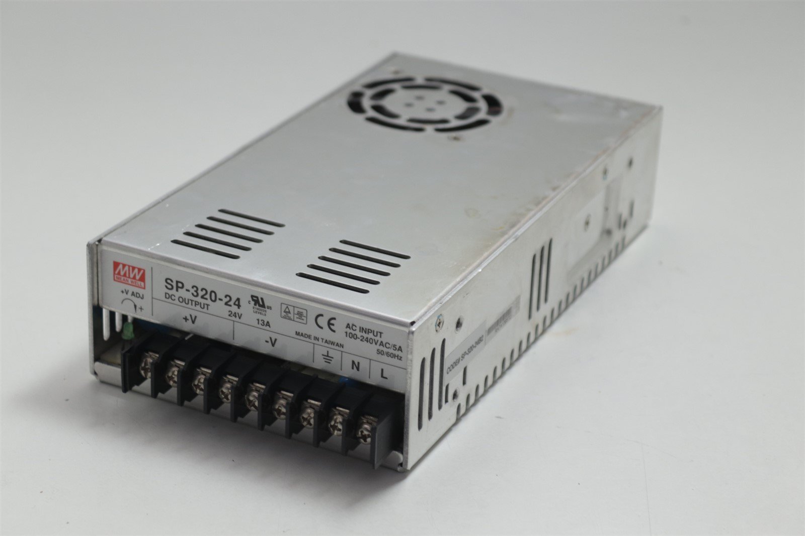 MeanWell NPF-120-24 Alimentatore Trasformatore IP67 120W 24V 5A Input 220v E 110v 71861769 MeanWell NPF-120-24 Alimentatore Trasformatore IP67 120W 24V 5A Input 220v E 110v 71861769
