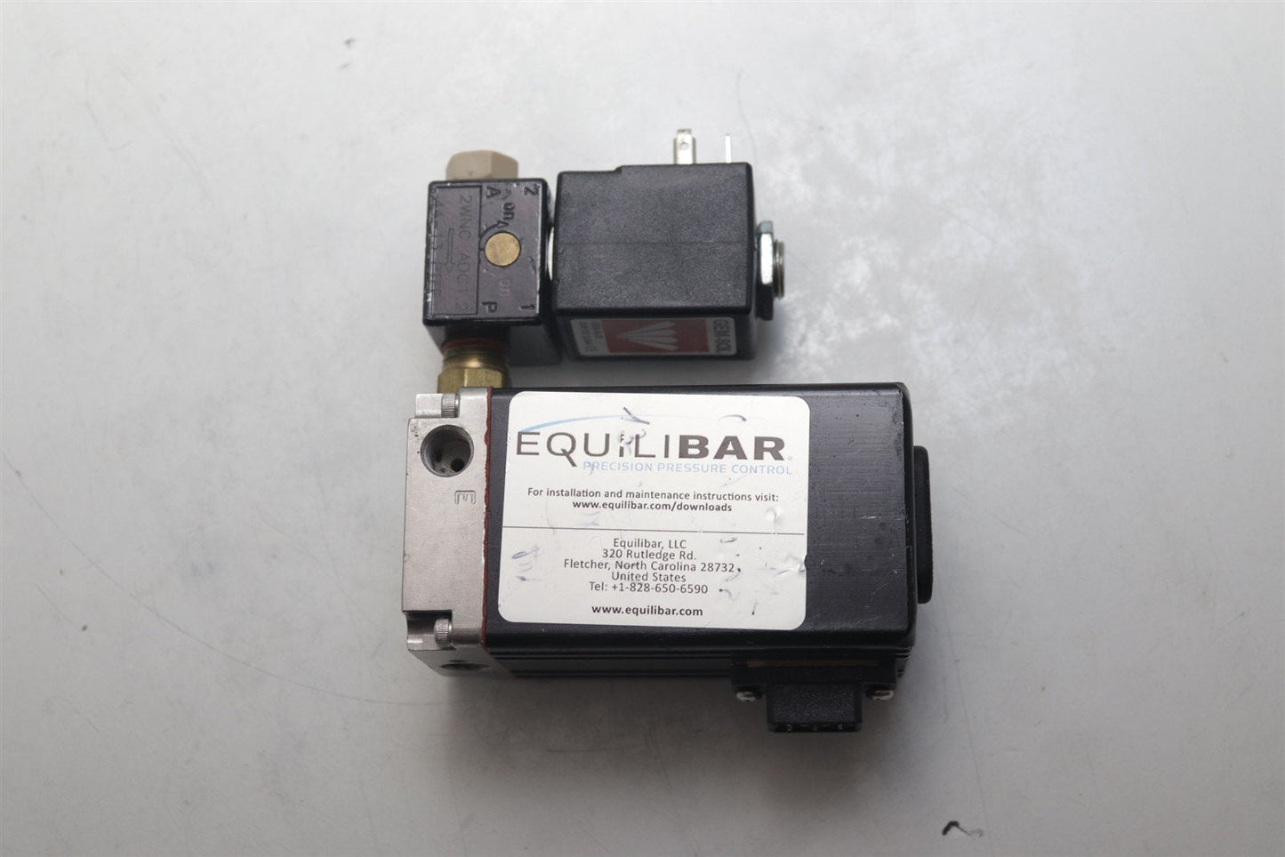 EquiliBar Electronic Pressure Regulator QB1SSNEEZP300PSG 0-300PSI