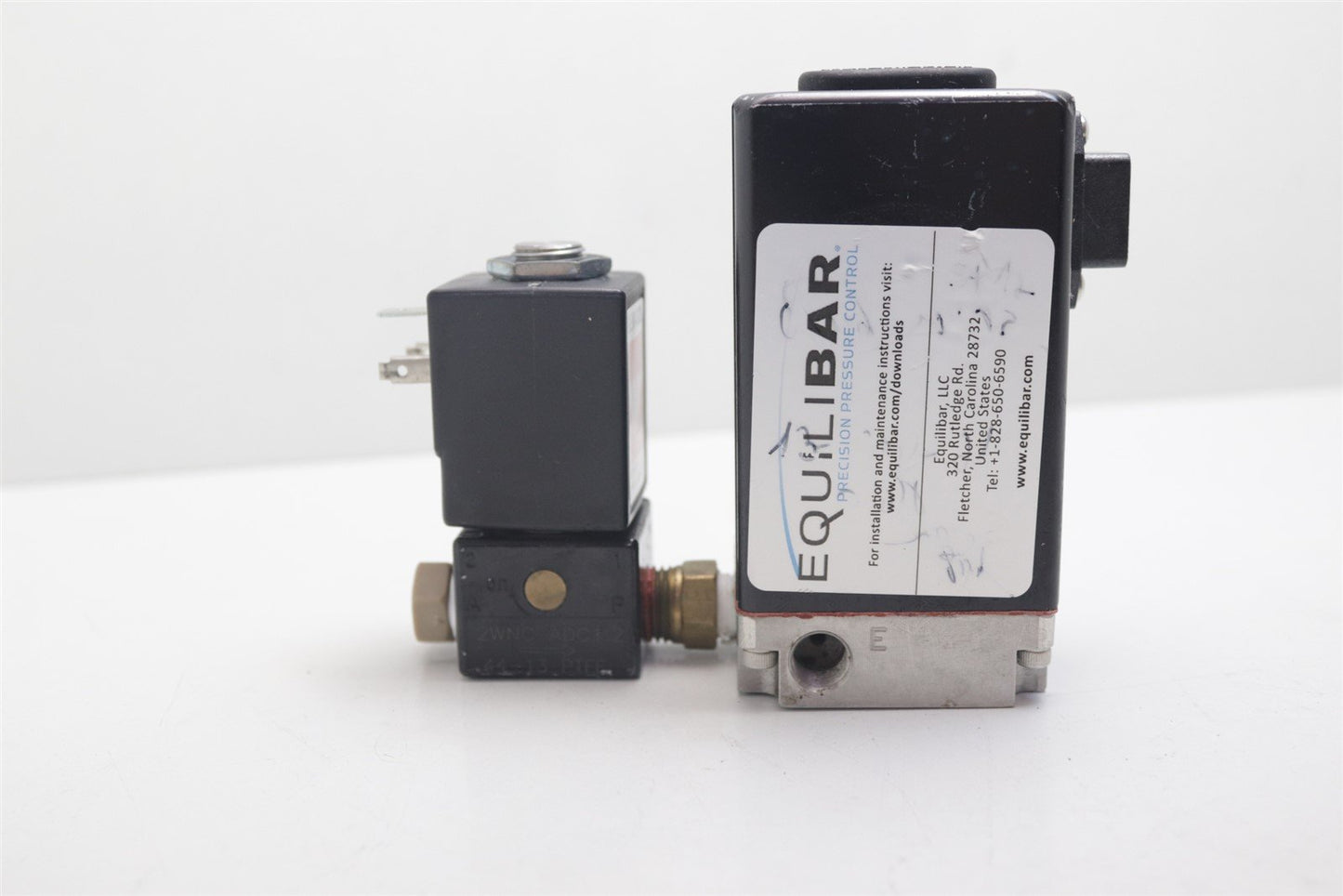 EquiliBar Electronic Pressure Regulator QB1SSNEEZP300PSG 0-300PSI