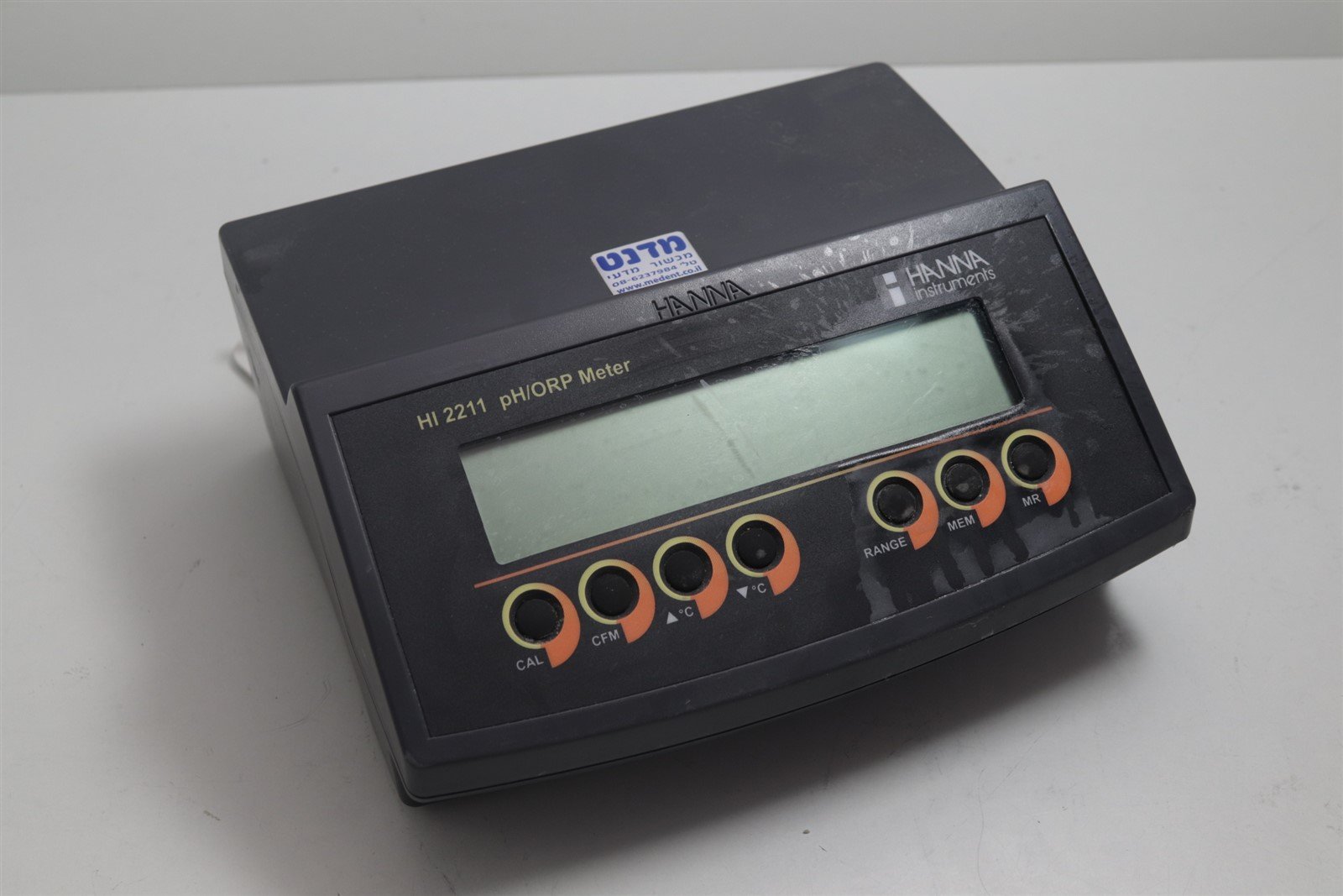 Hanna Instruments HI 2211 Bench pH/ORP Meter With Probes & Power Cable ...