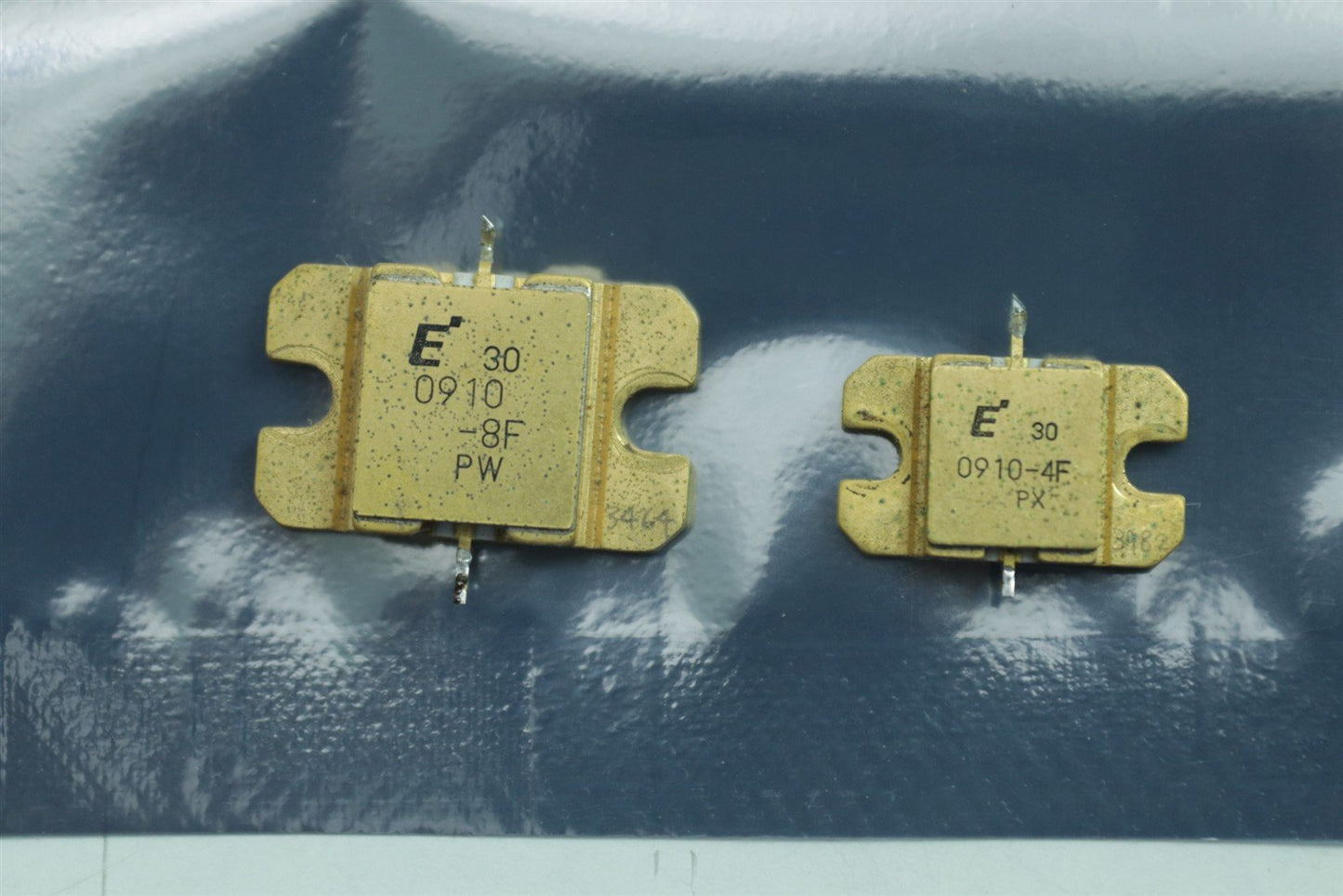 Sumitomo Electric RF Transistor FLM0910-8F + FLM0910-4F