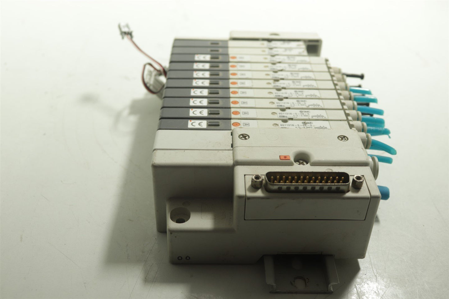 SMC Assembly Valve SQ1131N-5-C6-Q Lot Of 8+ 2 SSQ1000-10A-3
