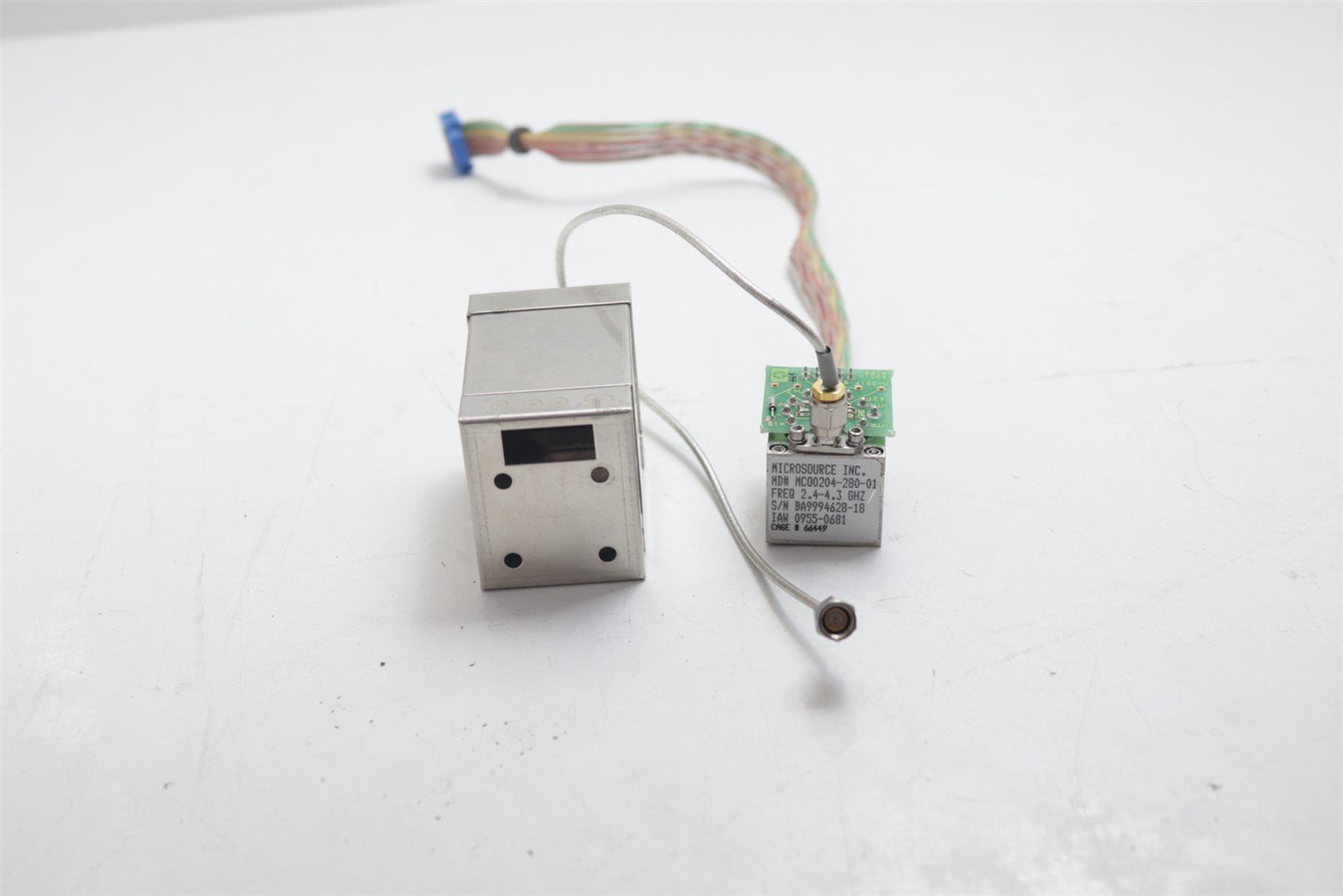 Microsource 0955-0681 MCO0204-280-01 Noncrystal Oscillator 2.4- 4.3 GHz and Cage