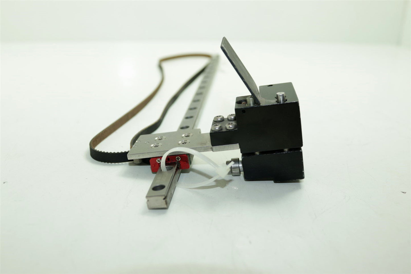 Tecan Freedom Evo Posid 3 Arm And Rail Assembly