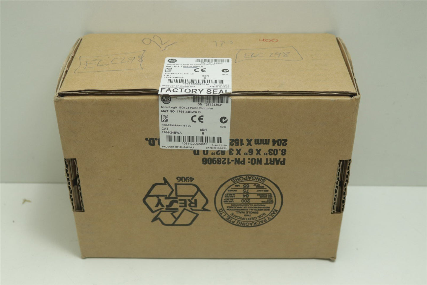 NEW Allen Bradley 1764-24BWA /B MicroLogix 1500 24 Point Controller 176424BWA B