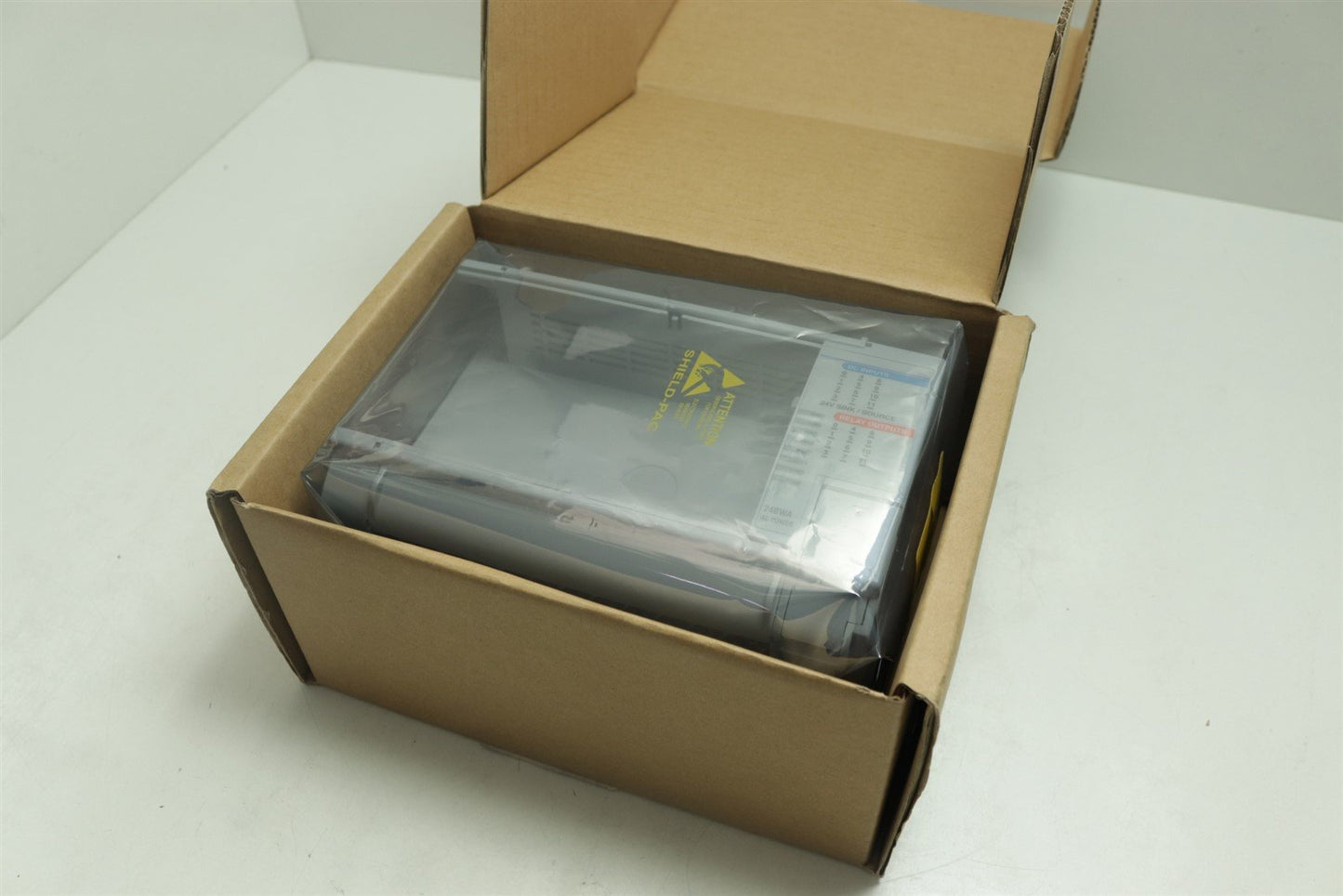 NEW Allen Bradley 1764-24BWA /B MicroLogix 1500 24 Point Controller 176424BWA B