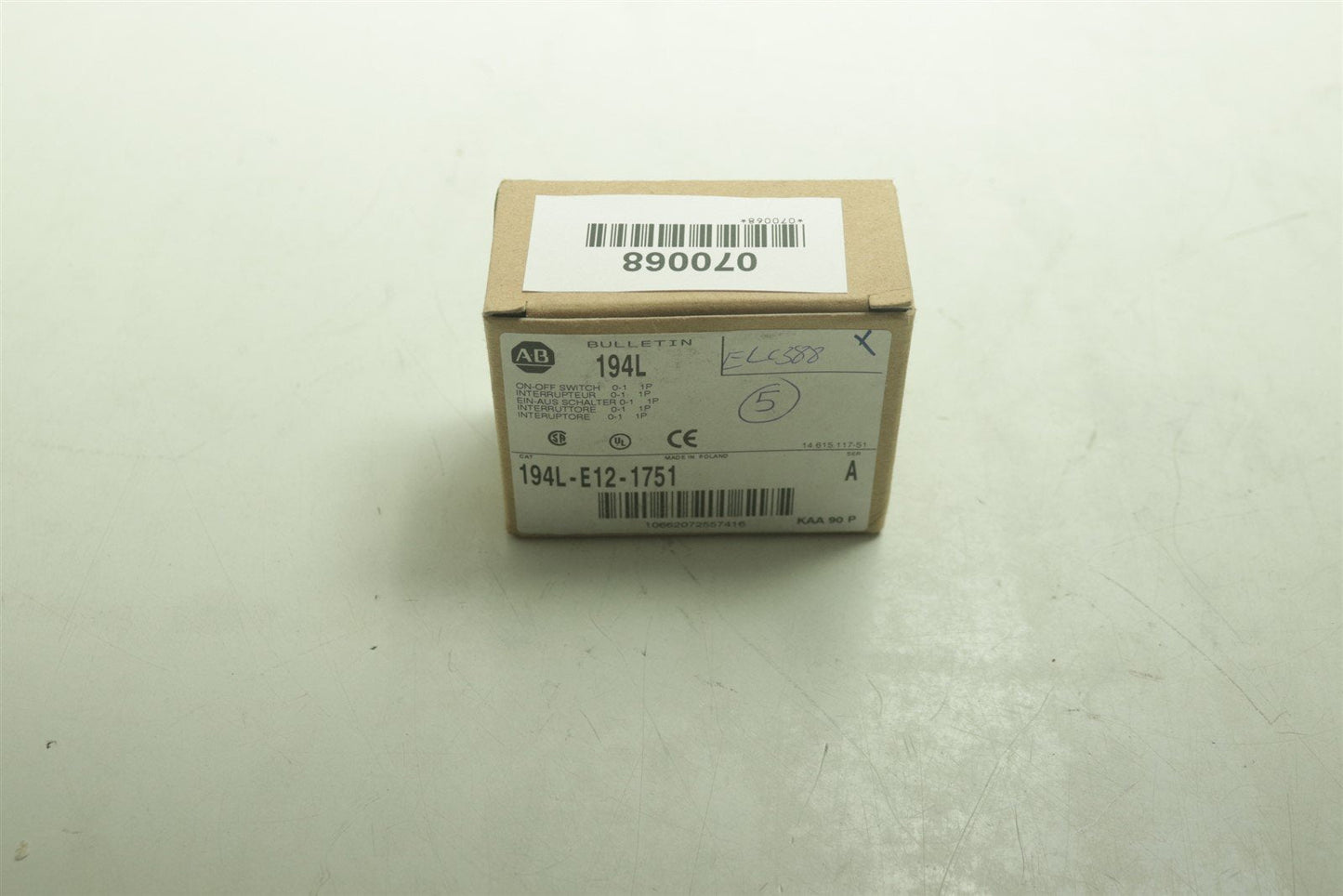 Allen Bradley 194L E12-1751 New