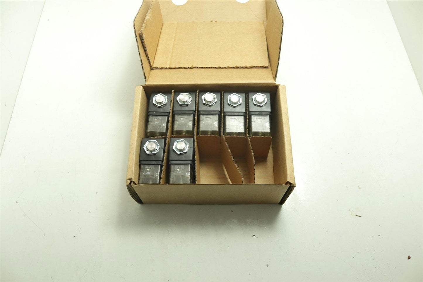 New Baccara Gem-Sol GEM-B-23 24V DC 5.5W Solenoid Valve