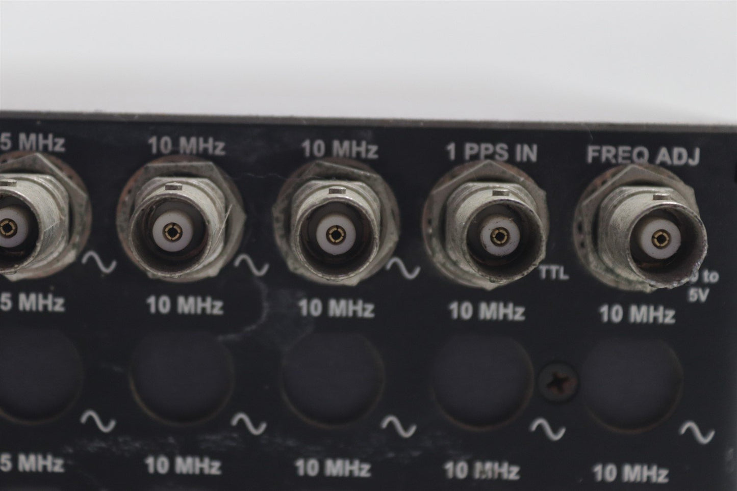 SRS Stanford Research Systems FS725 Rubidium Frequency Standard Uncalibrated As is