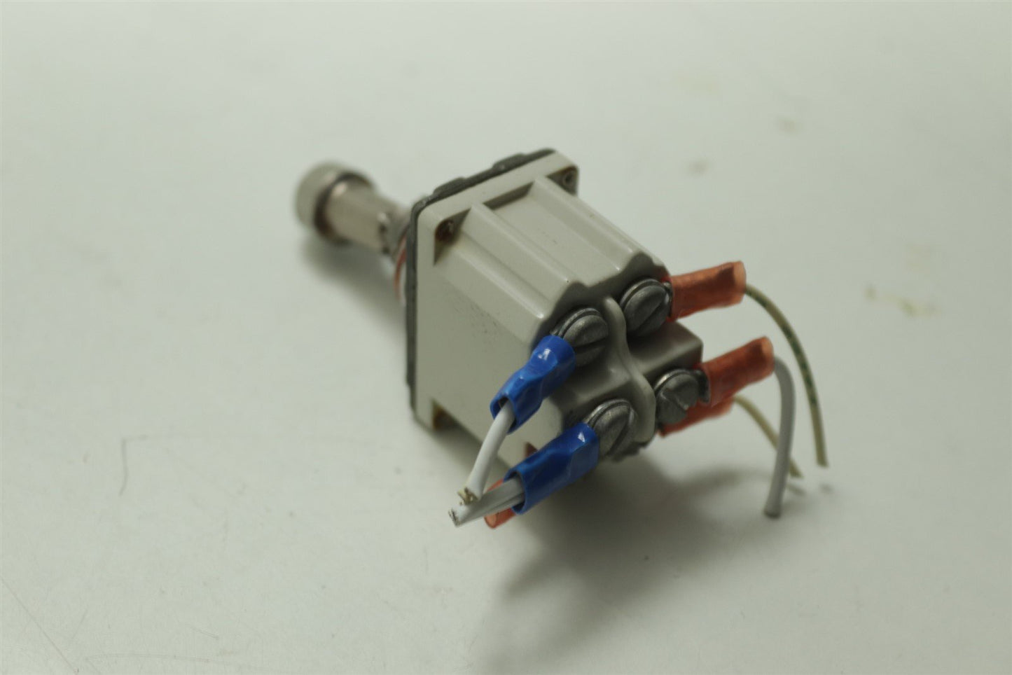 Honeywell Lever Lock 8504K34 2 Pole Switch - On - Off - On
