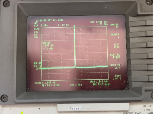 HP Agilent E4432B ESG-D Signal Generator 250khz-3GHz