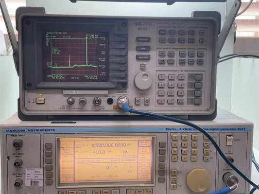 Marconi Instruments 2041 Low Noise Signal Generator 250KHz 2.7GHz Tested